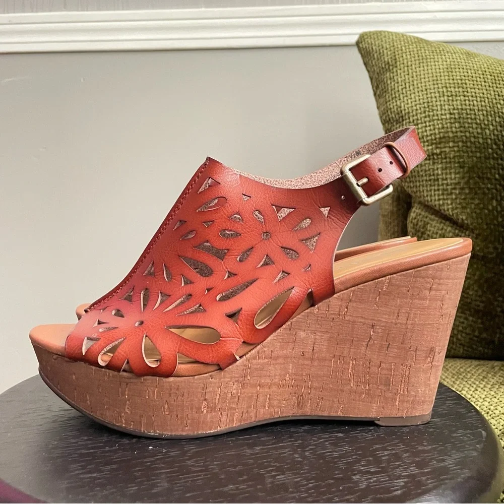 Nine West Eternal Buckle Strap Slingback Cork Wedge Sandals Size 7.5